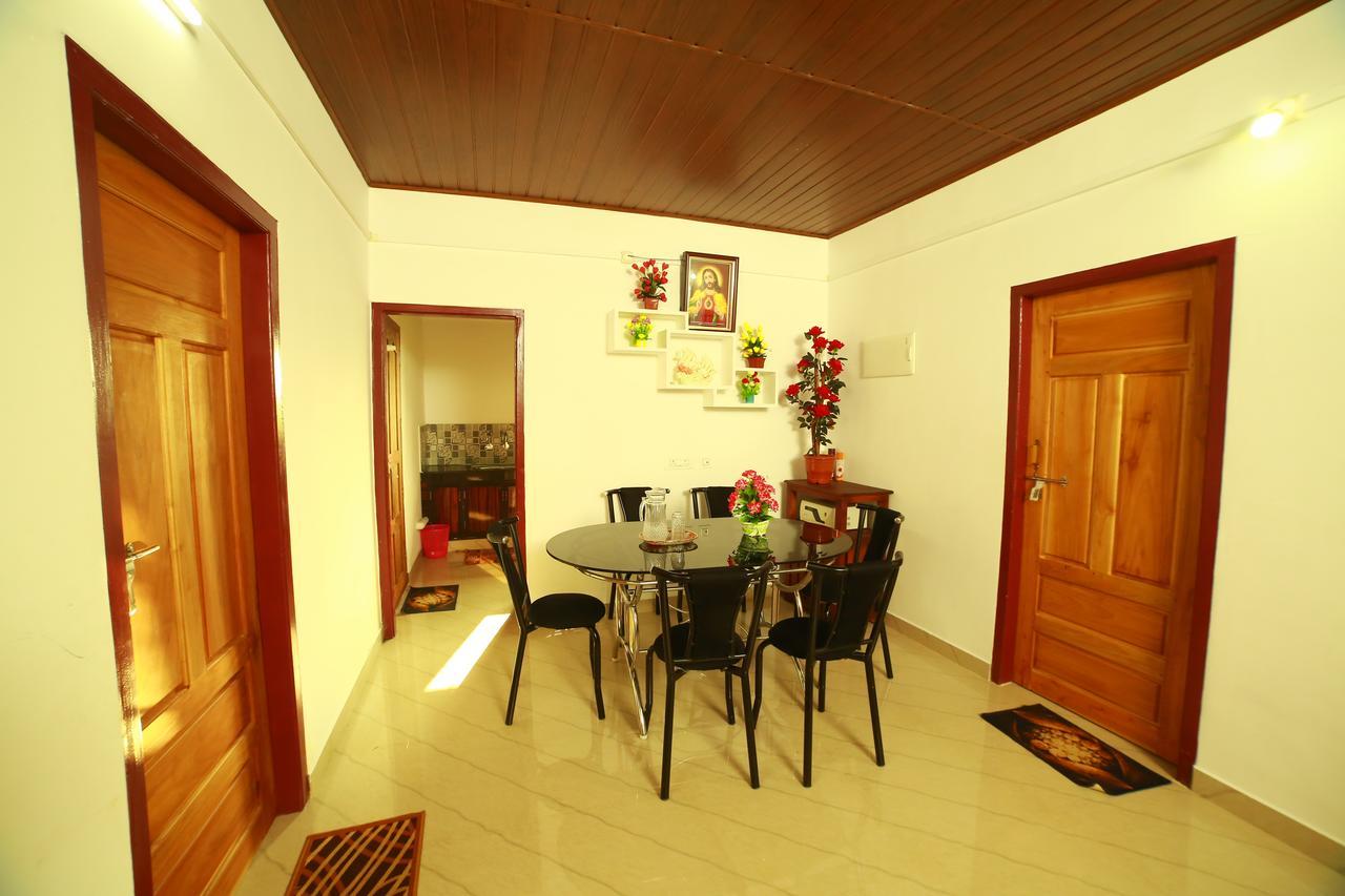 Spice Valley Home Stay & Tree House Munnar Exteriör bild