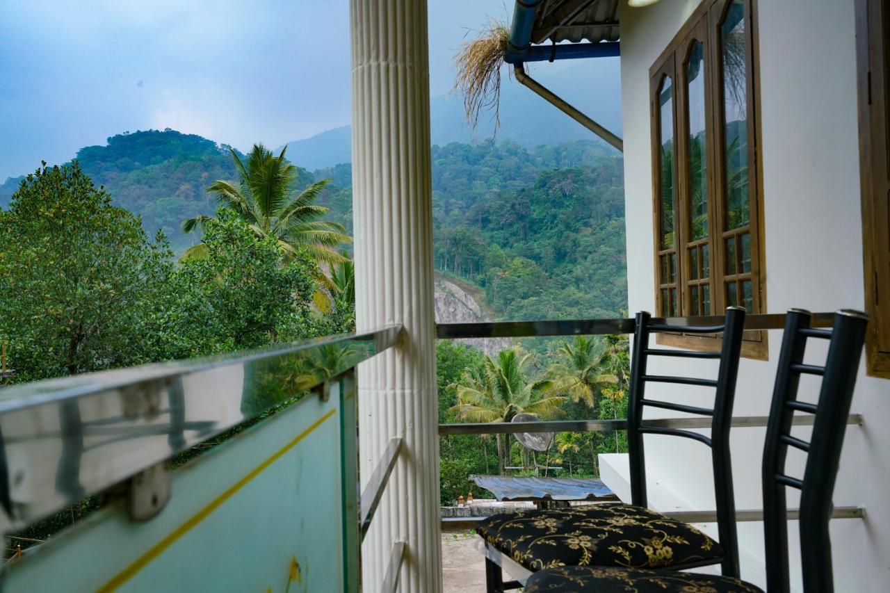 Spice Valley Home Stay & Tree House Munnar Exteriör bild